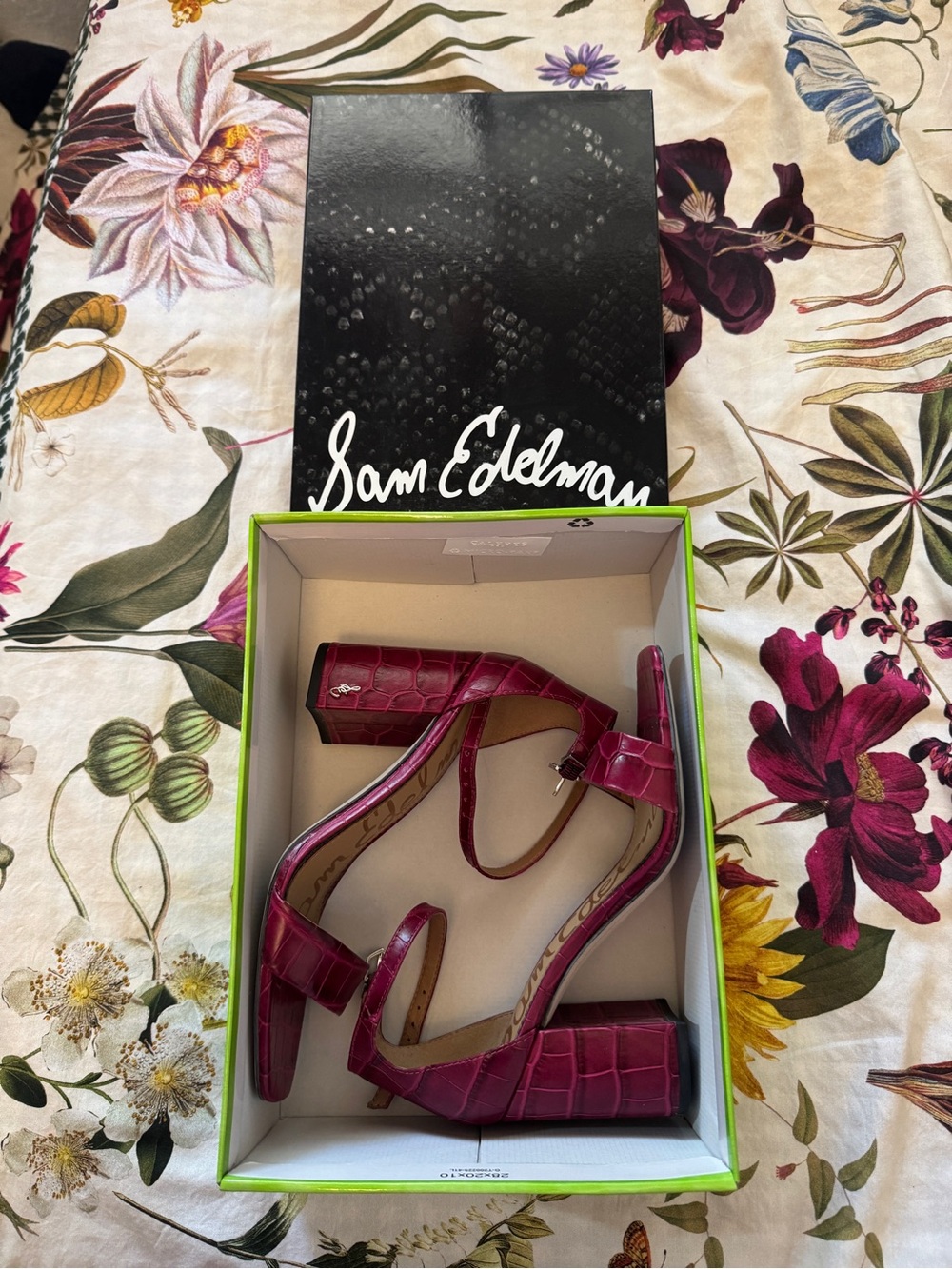Sam Edelman Daniella Croc-Embossed Burgundy Block Heels 6.5
